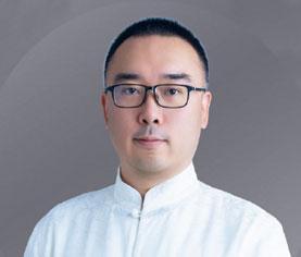 李明亮